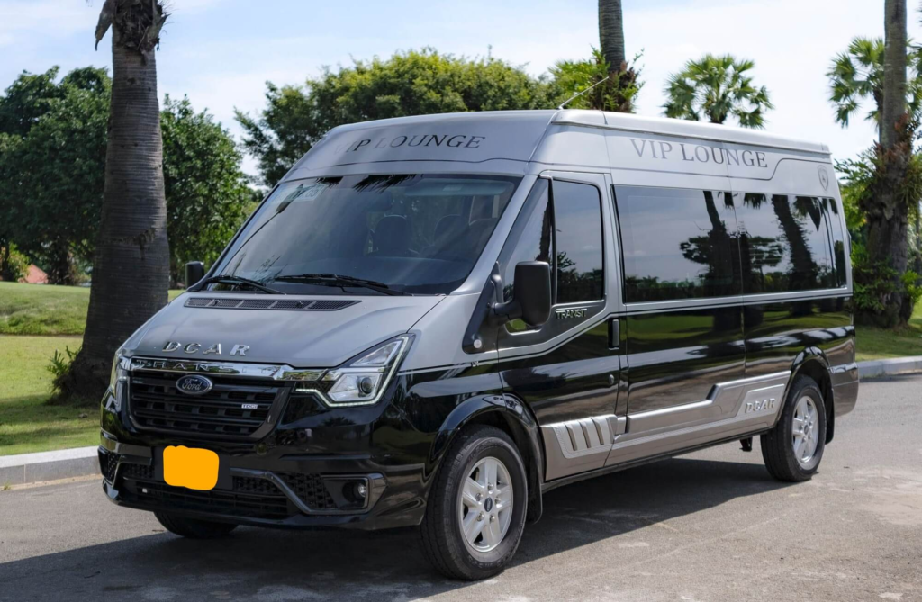 Lợi Ích Của Việc Thuê Xe Limousine 9 Chỗ